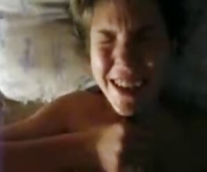 Cô là mẹ hentai cuong hiep của cô ấy mát-xa MẸ